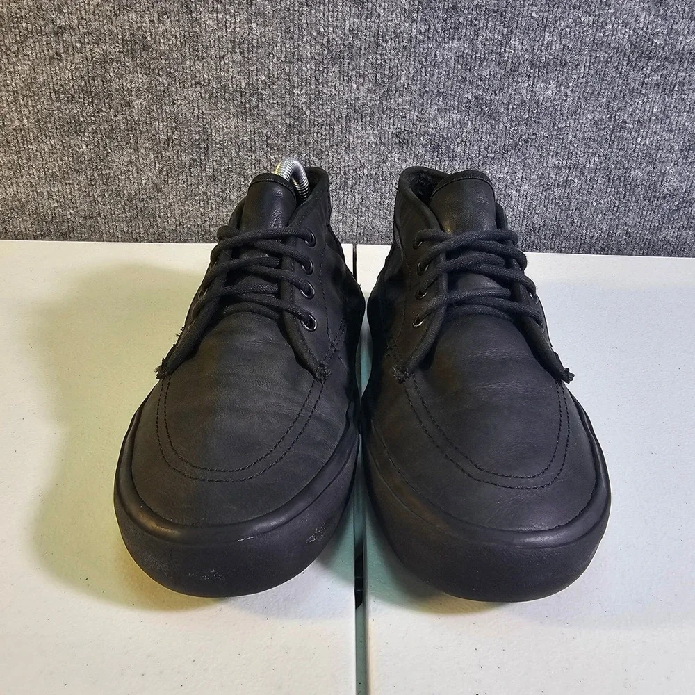 Vans‎ Chukka Low Black Leather Fleece Lined Skate Shoes Men's 7 Women's 8.5 EUC